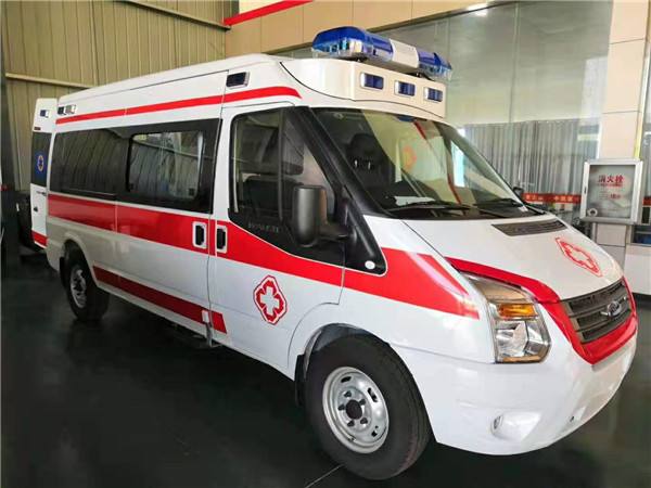 五常市福特V362救护车