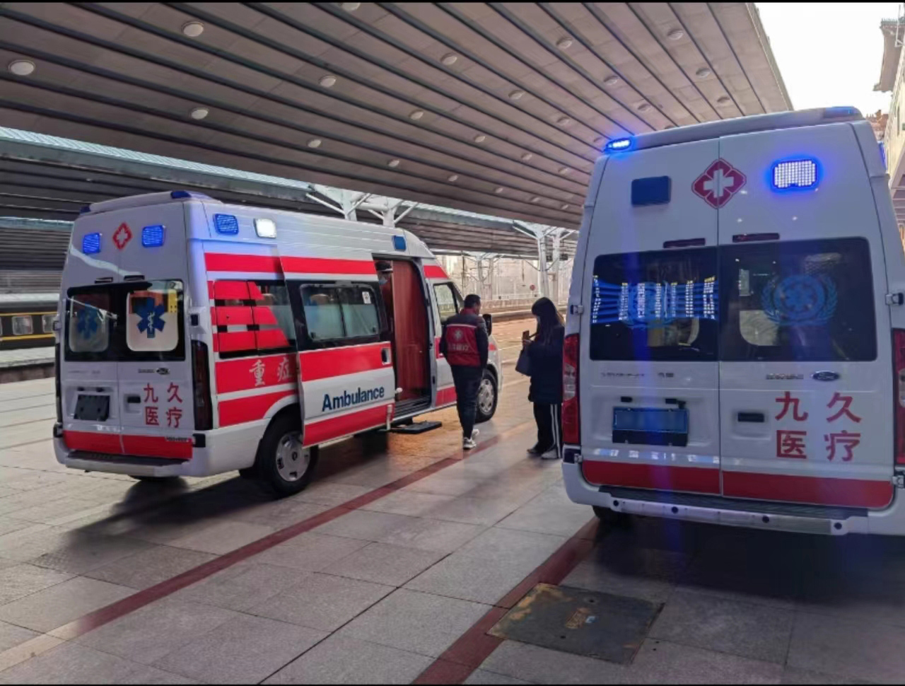 五常市救护车长途转运